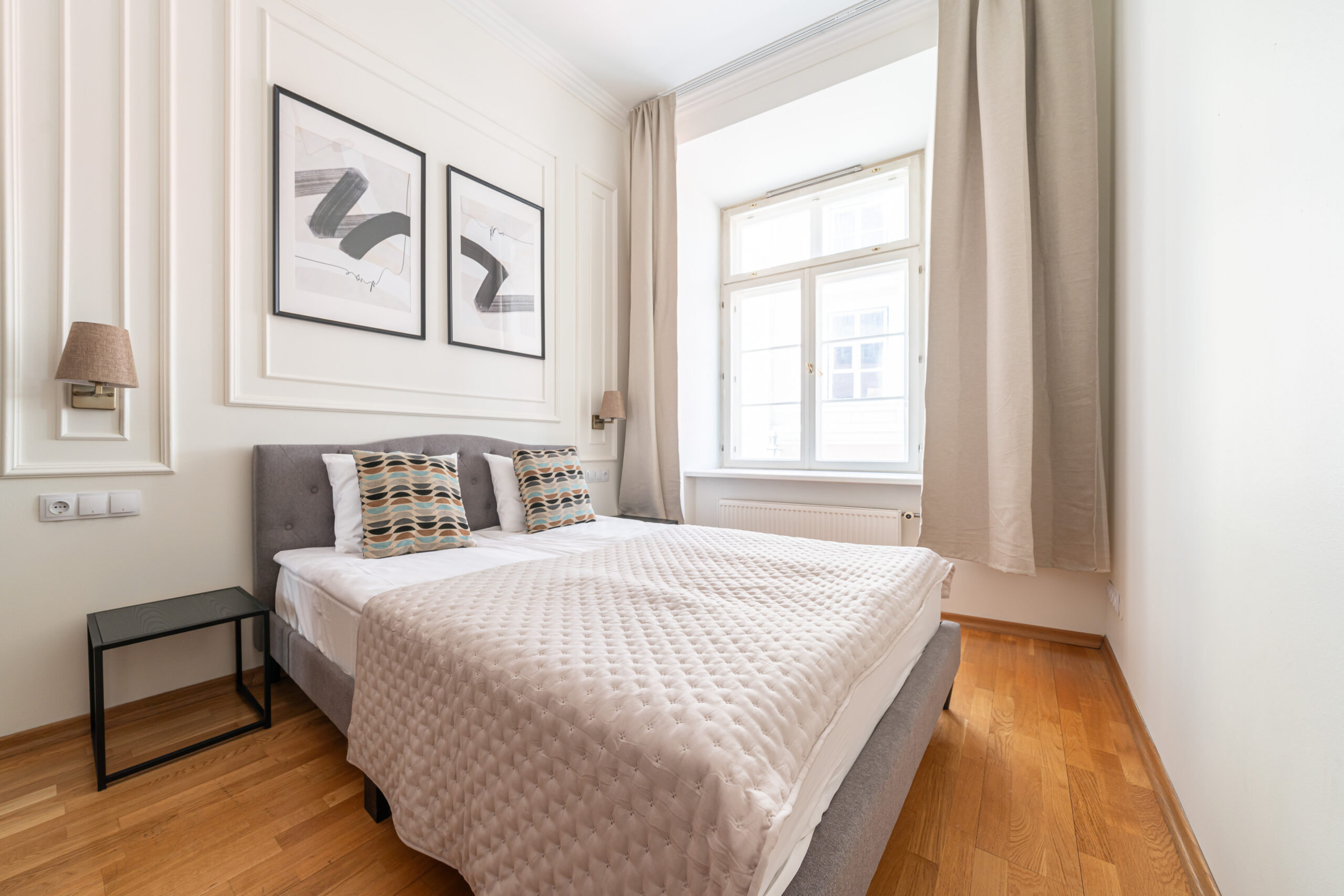 Place Apartments: Lease Before 2